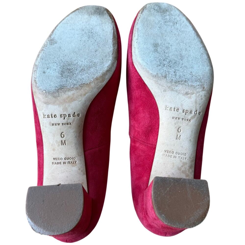 Kate Spade Red Suede Dijon Gold Metal Bow Block Heel Size 6 Classic Preppy Chic - Picture 5 of 15